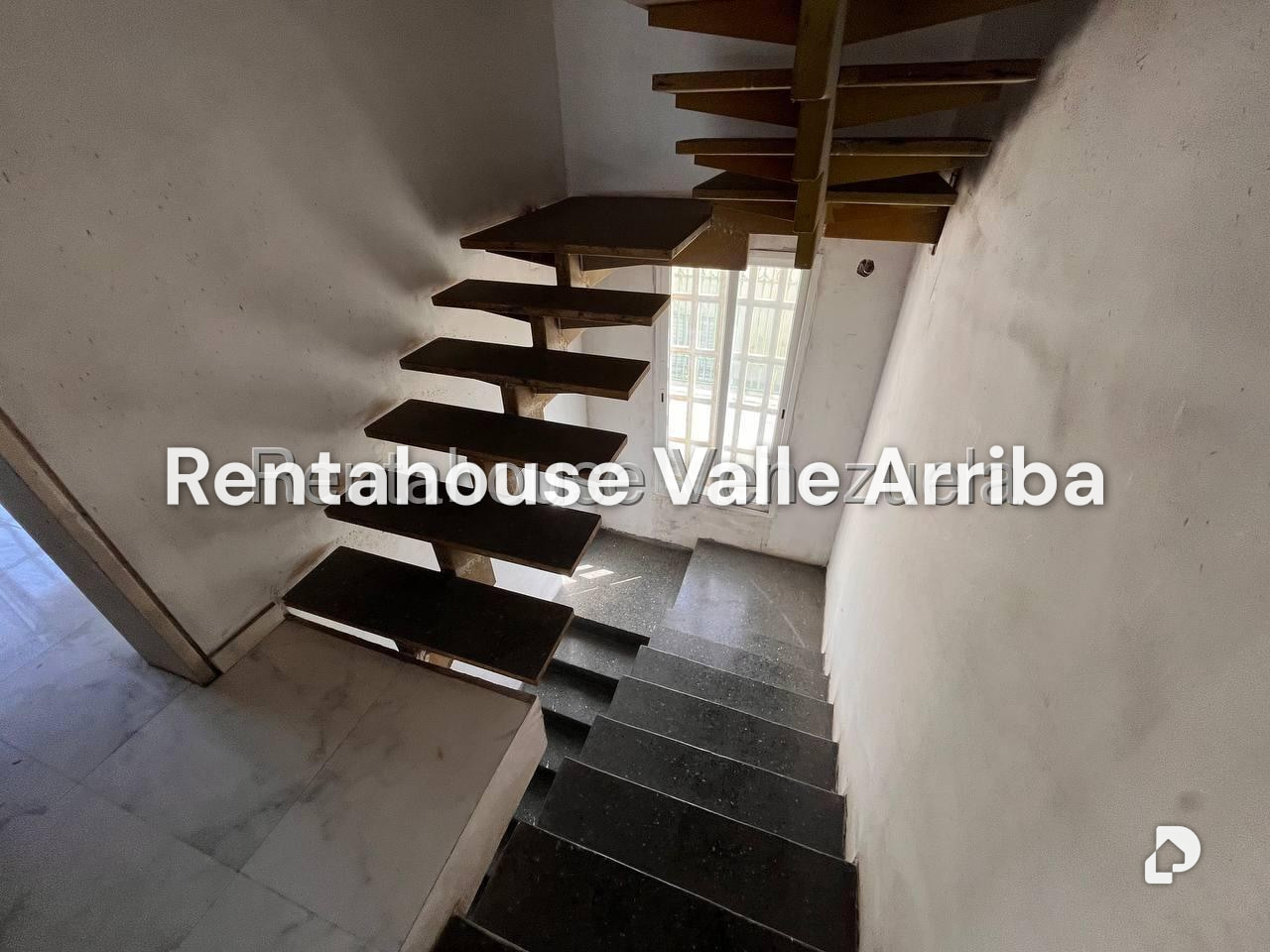 Casa en Altamira, Caracas – 8