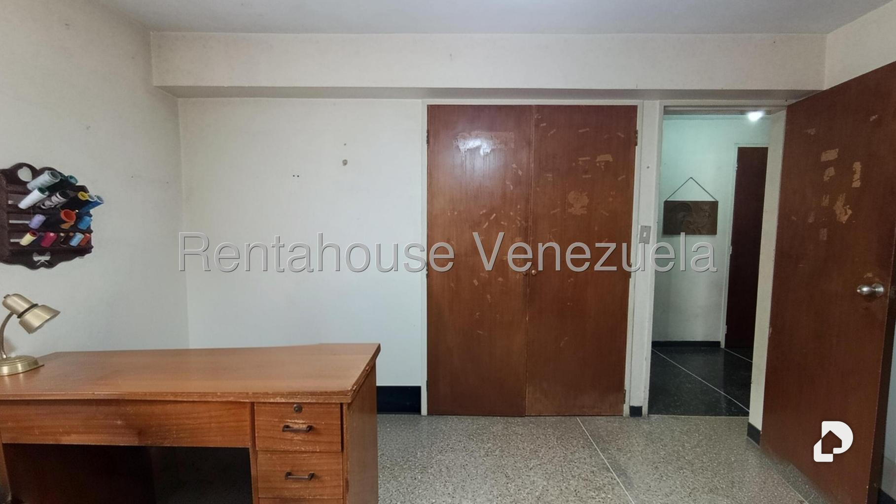 Apartamento en El Paraíso, Caracas – 28