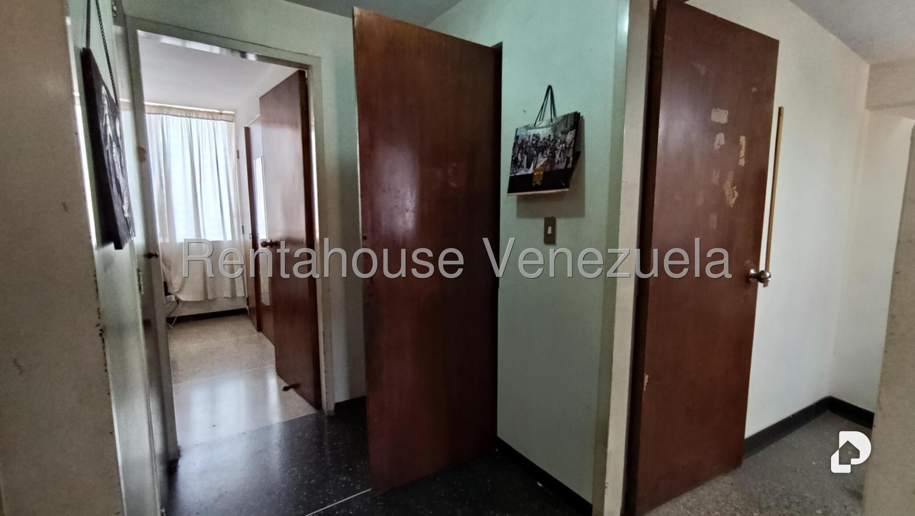 Apartamento en El Paraíso, Caracas – 29