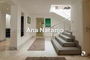 Casa en Prados del Este, Caracas – 4
