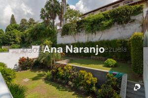 Casa en Prados del Este, Caracas – 25