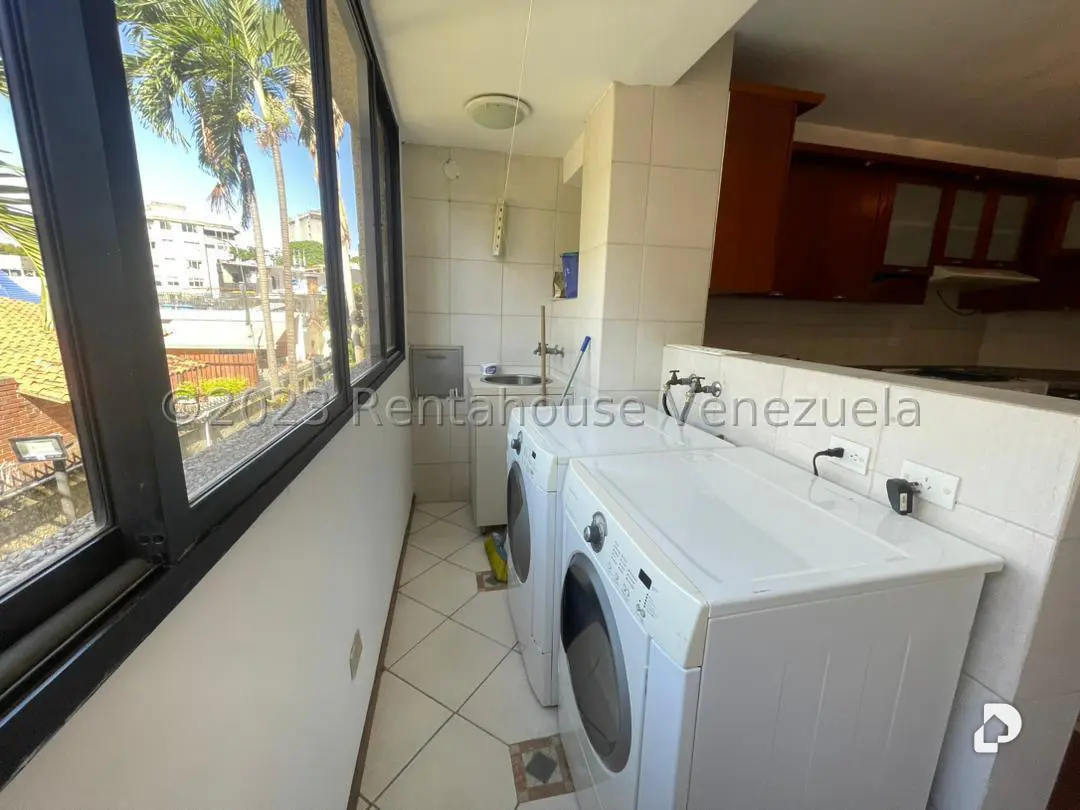Apartamento en Altamira, Caracas – 13