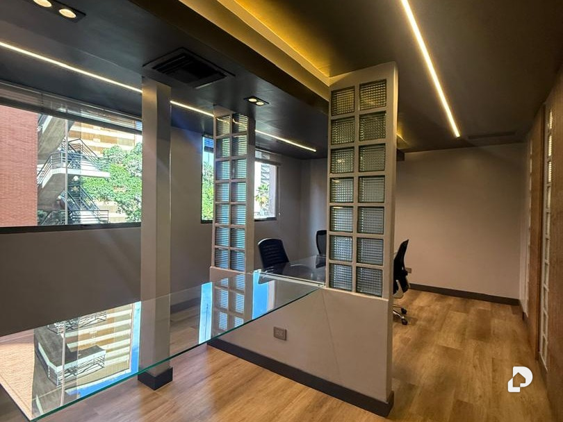 Oficina en La Castellana, Caracas – 3
