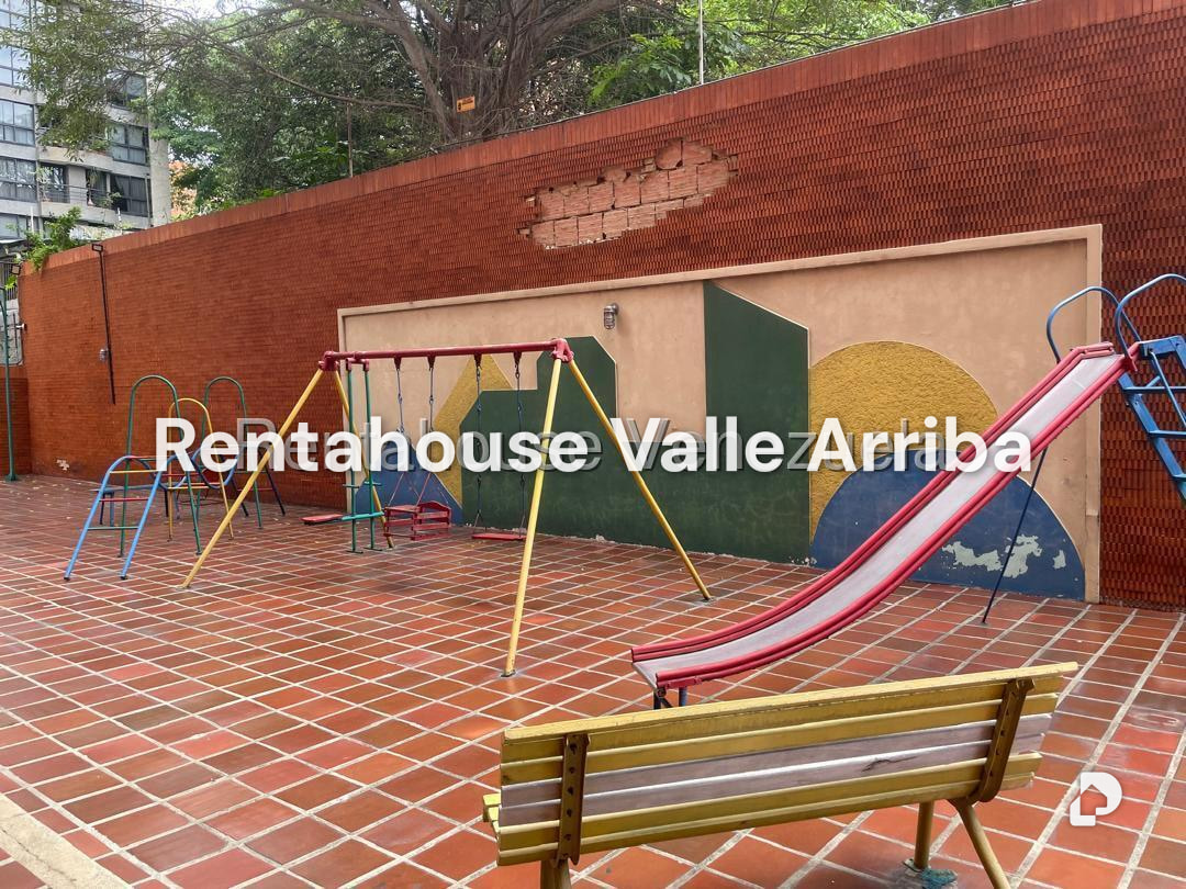 Apartamento en El Rosal, Caracas – 12