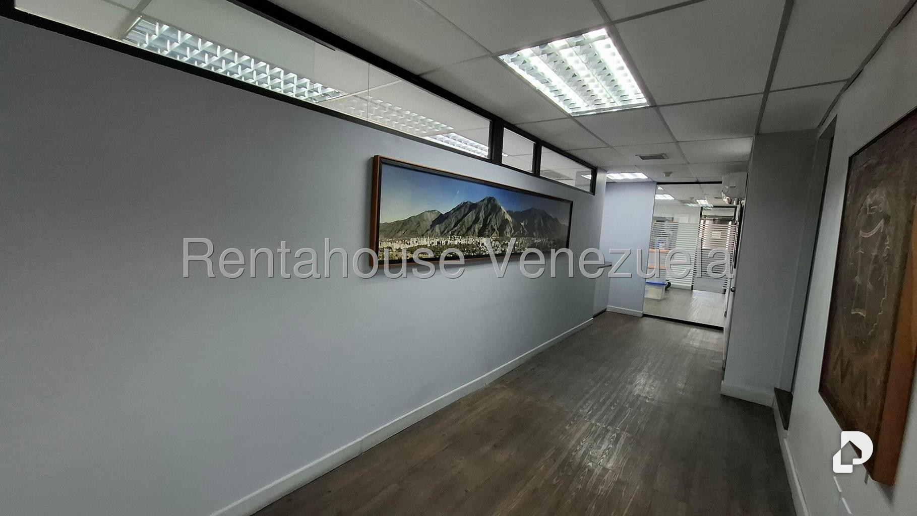 Oficina en La Castellana, Caracas – 20