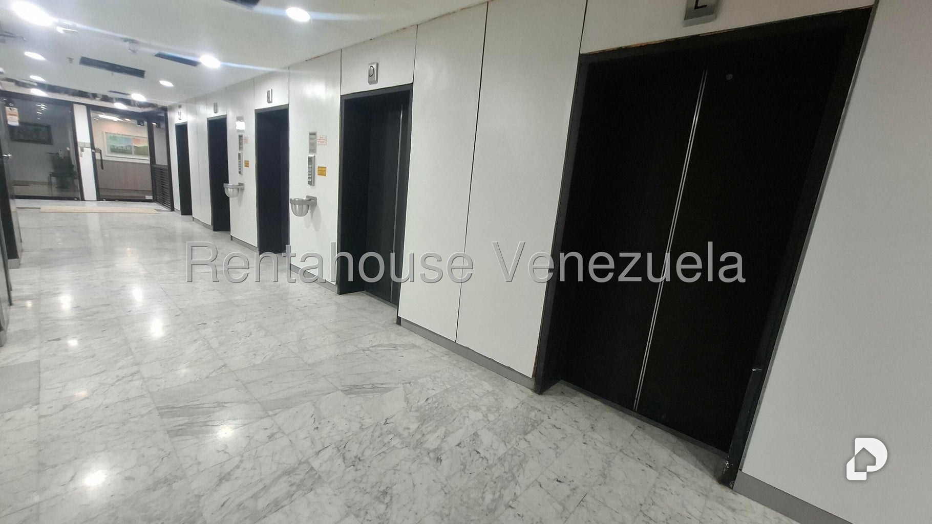 Oficina en La Castellana, Caracas – 6