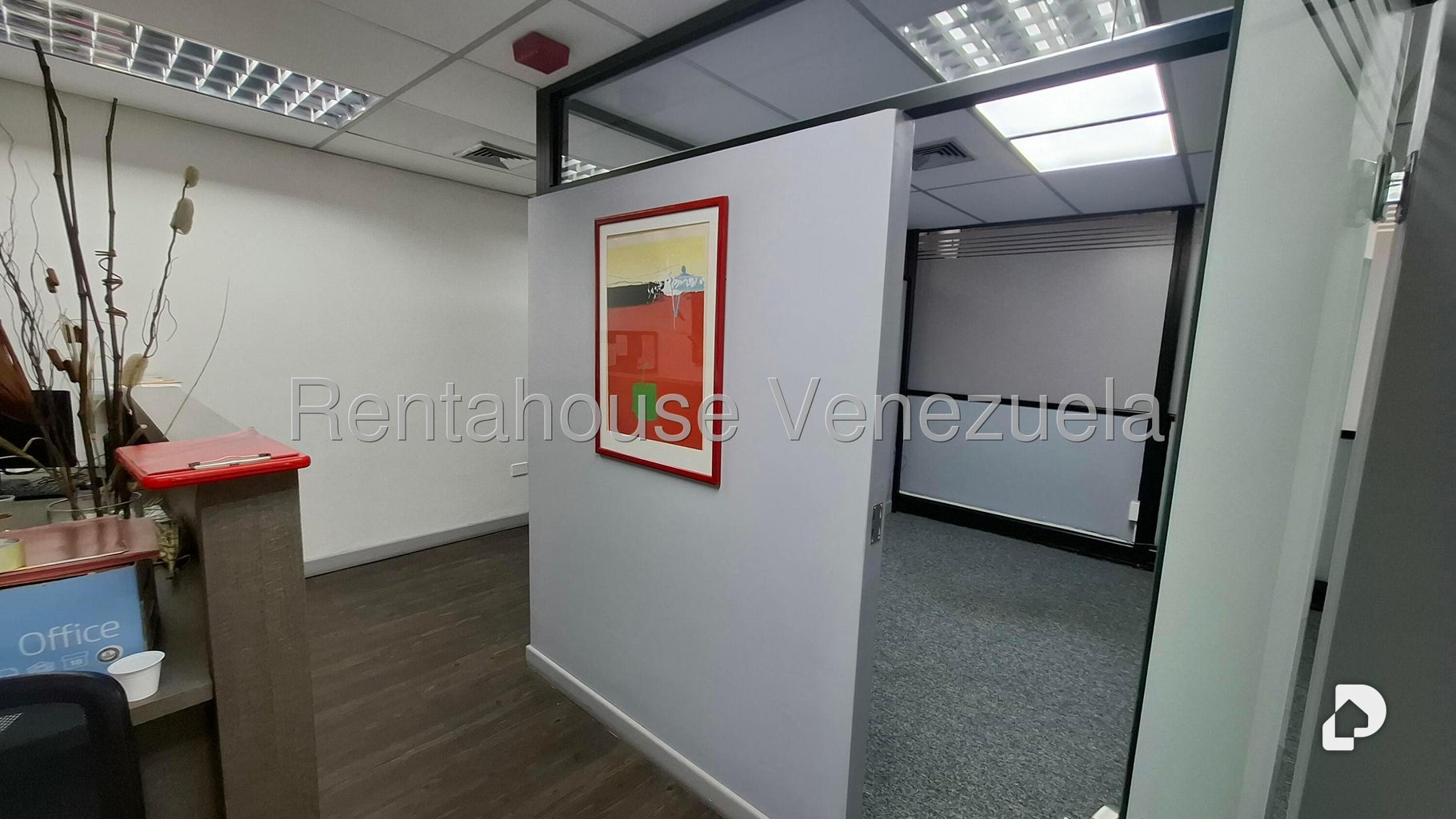 Oficina en La Castellana, Caracas – 16