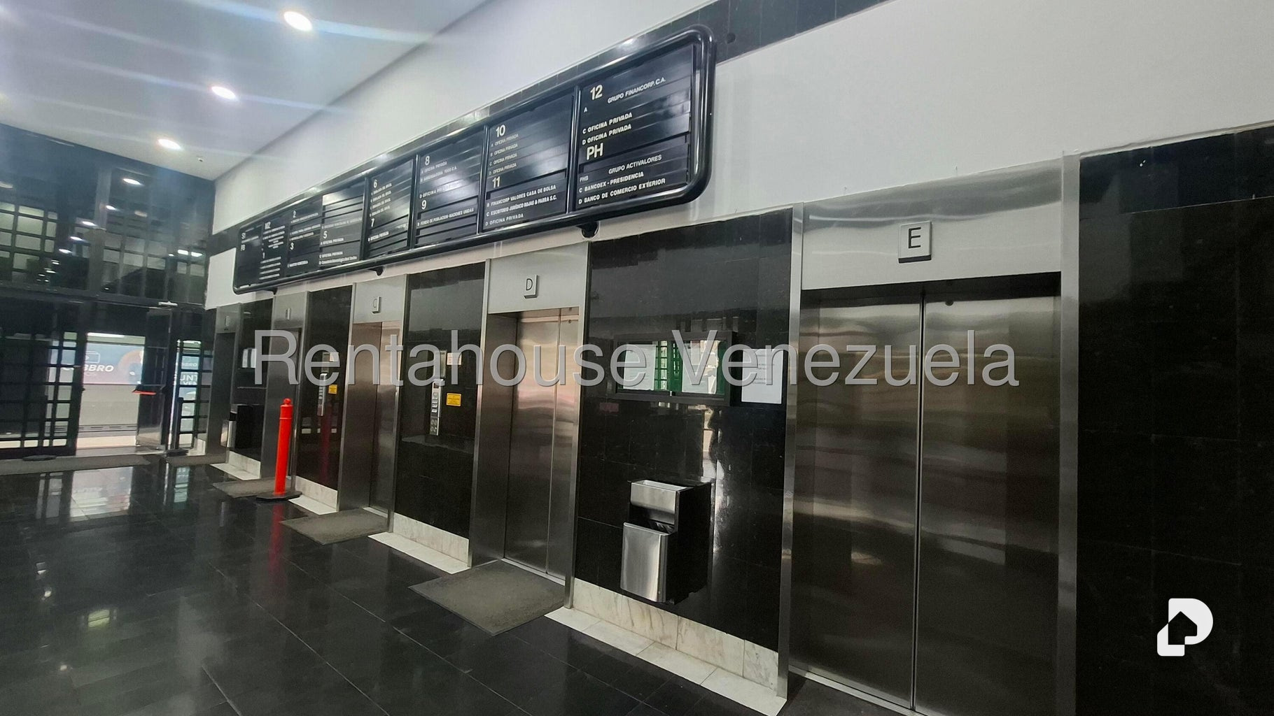 Oficina en La Castellana, Caracas – 4