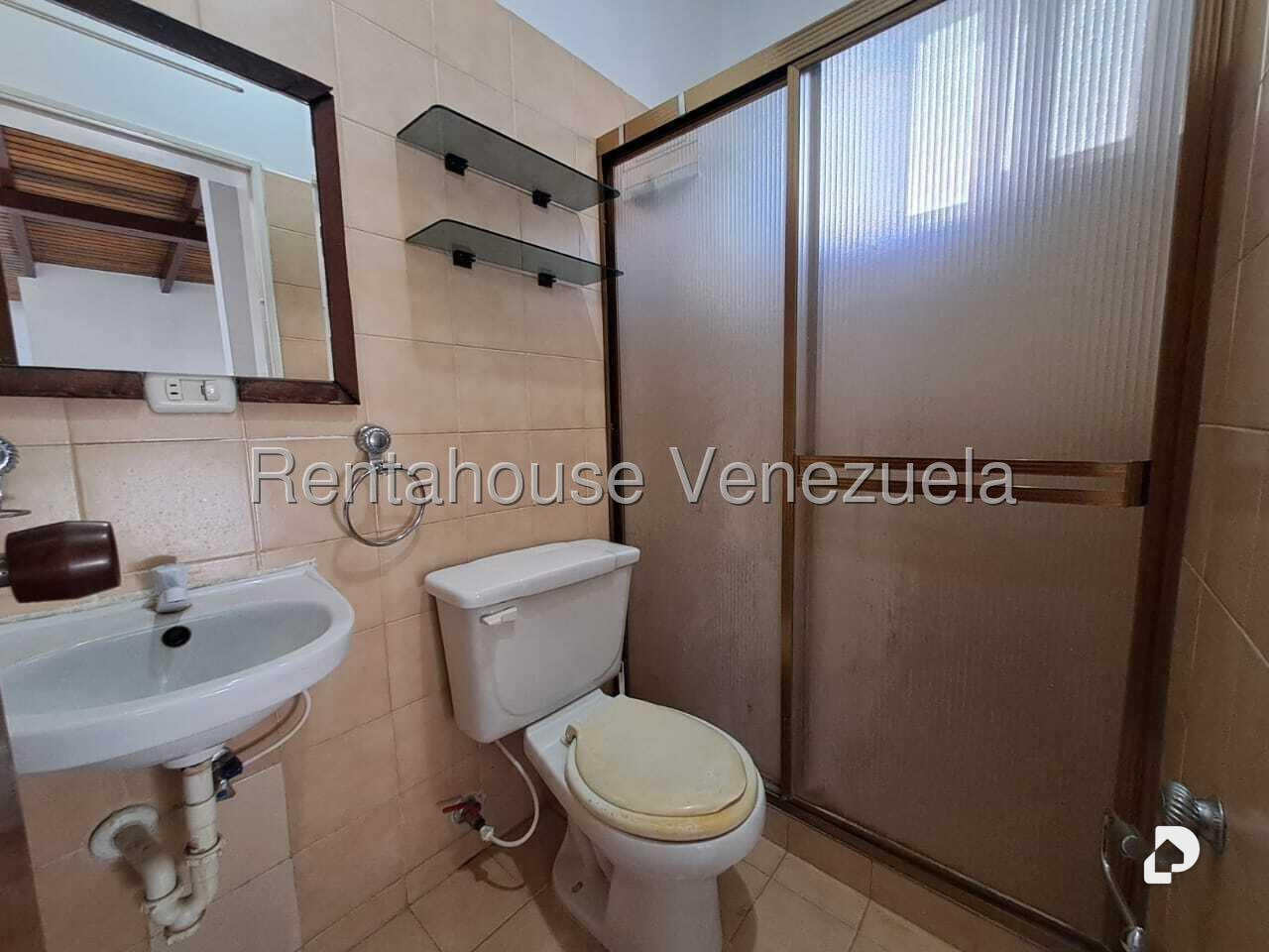 Casa en La Boyera, Caracas – 24