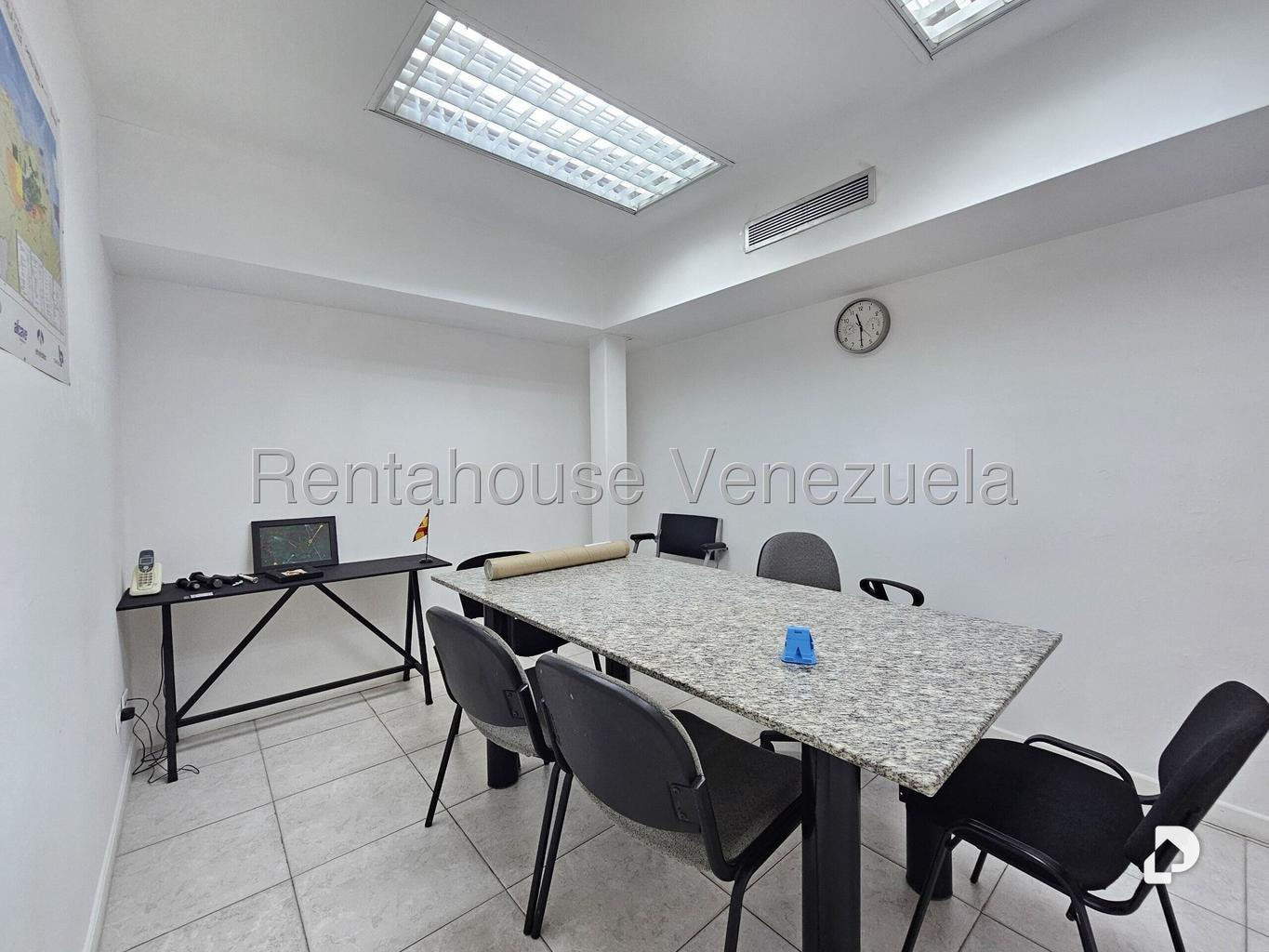 Edificio en Montecristo, Caracas – 18