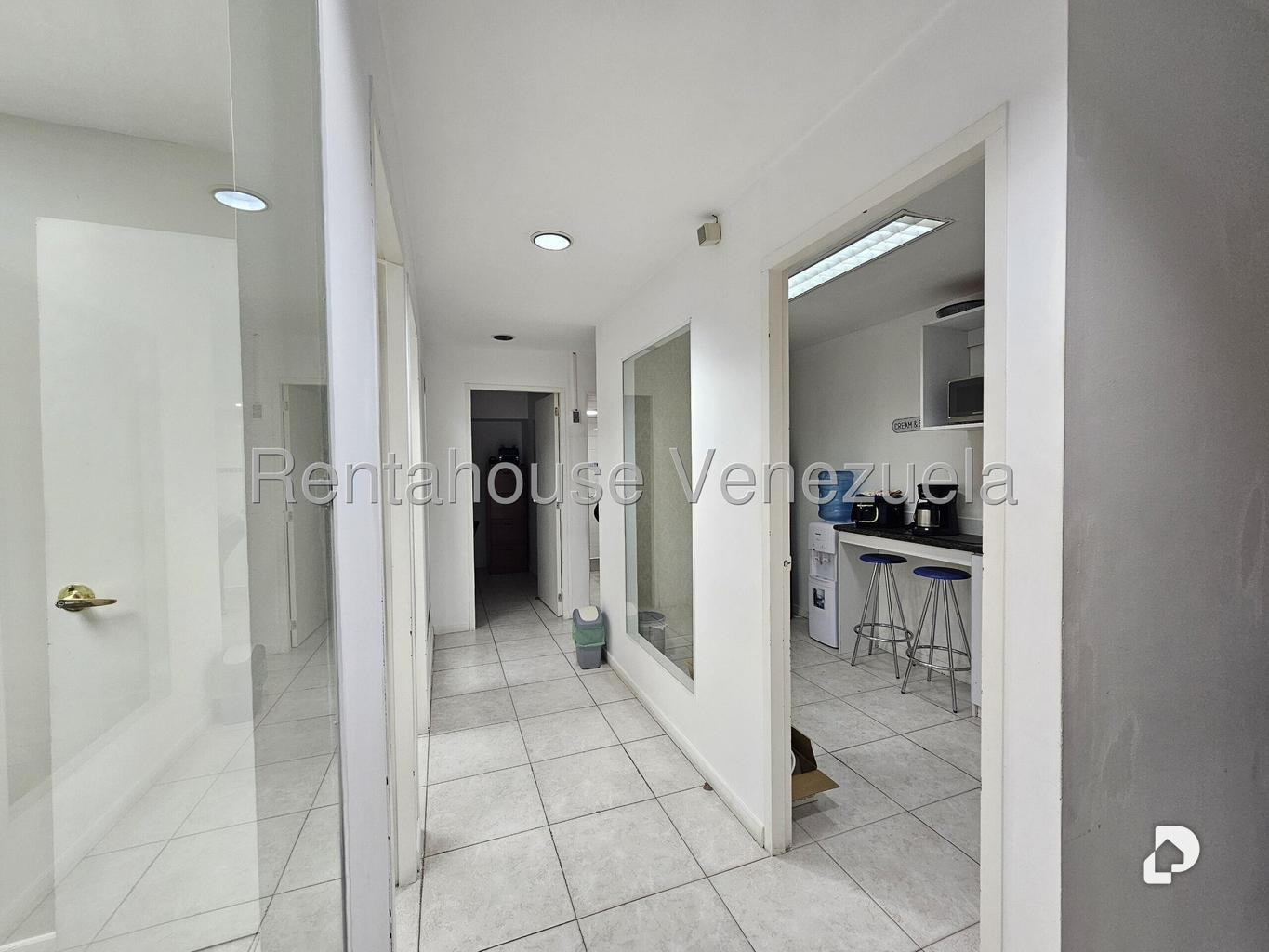 Edificio en Montecristo, Caracas – 15