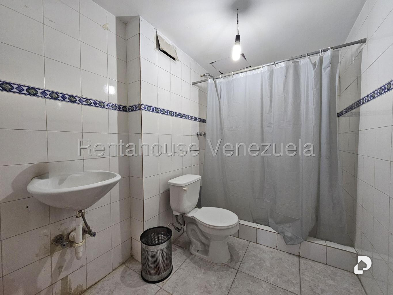 Edificio en Montecristo, Caracas – 29