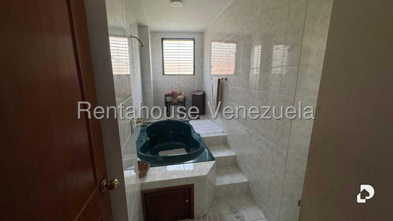 Casa en Colinas del Tamanaco, Caracas – 21