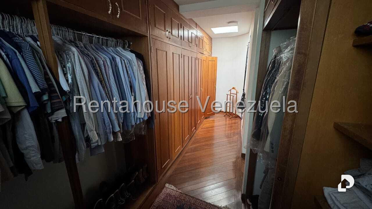 Casa en Colinas del Tamanaco, Caracas – 23