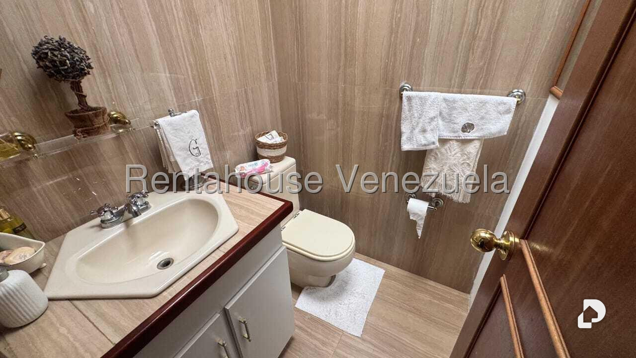 Casa en Colinas del Tamanaco, Caracas – 12