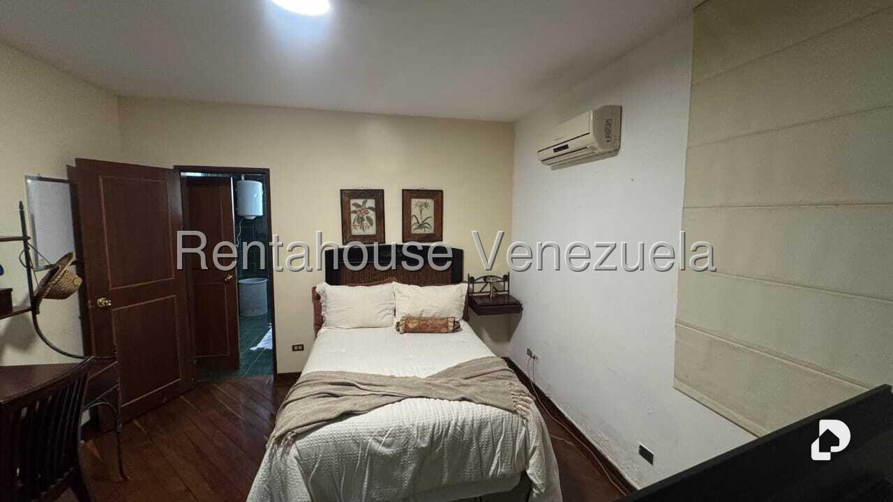 Casa en Colinas del Tamanaco, Caracas – 28