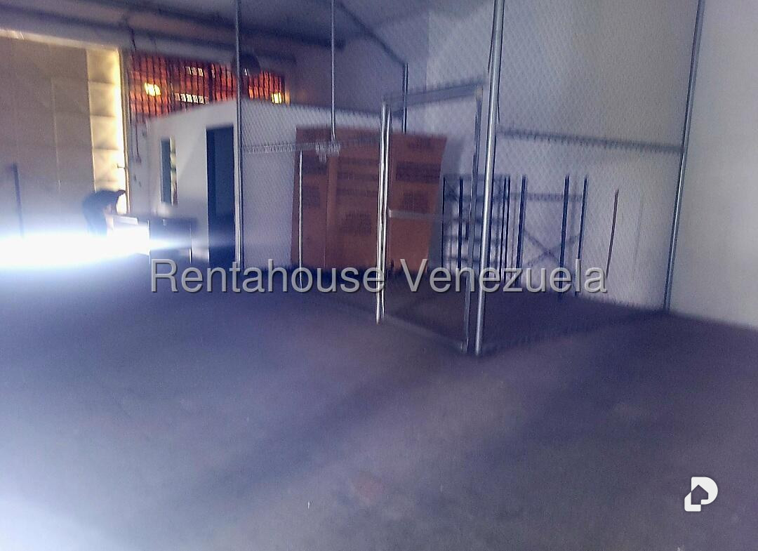 Local comercial en Boleíta Norte, Caracas – 12