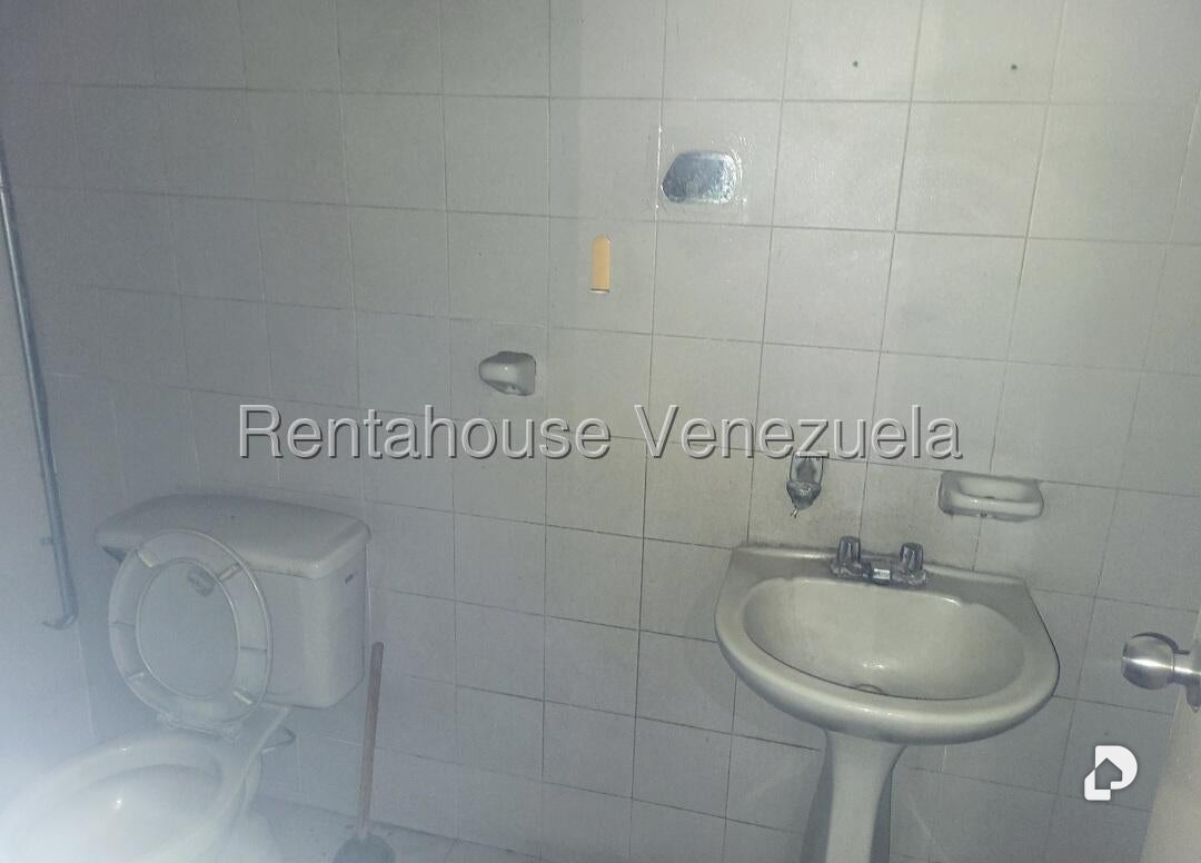 Local comercial en Boleíta Norte, Caracas – 13
