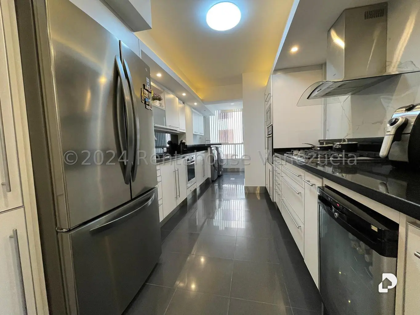 Apartment in La Florida, Caracas – 11