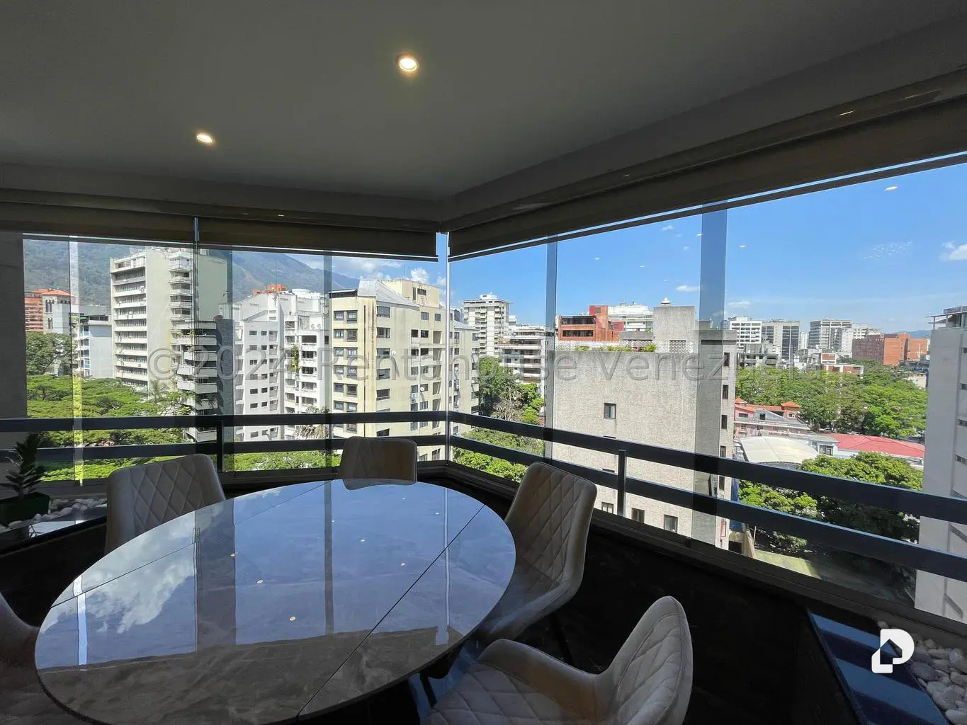 Apartment in La Florida, Caracas – 9