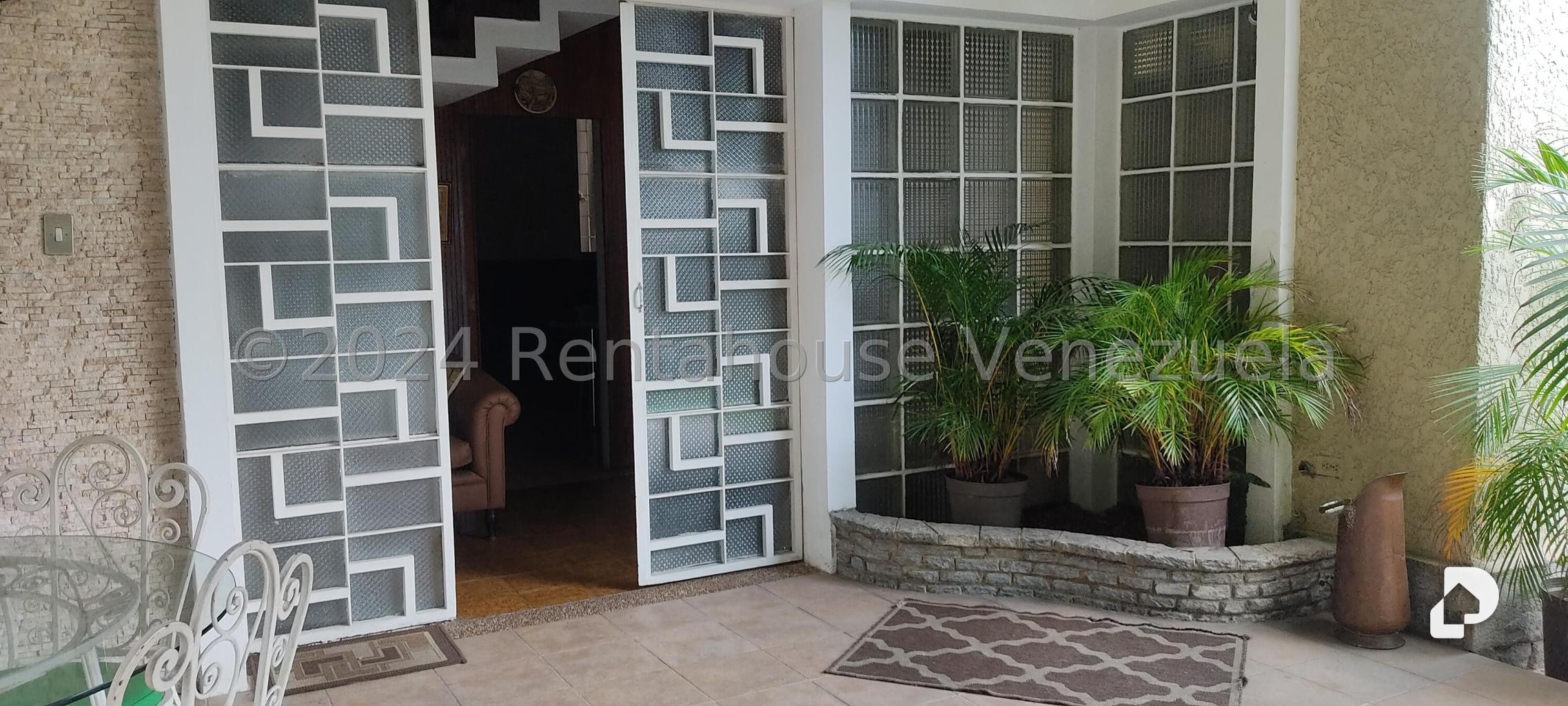 Casa en Los Palos Grandes, Caracas – 2