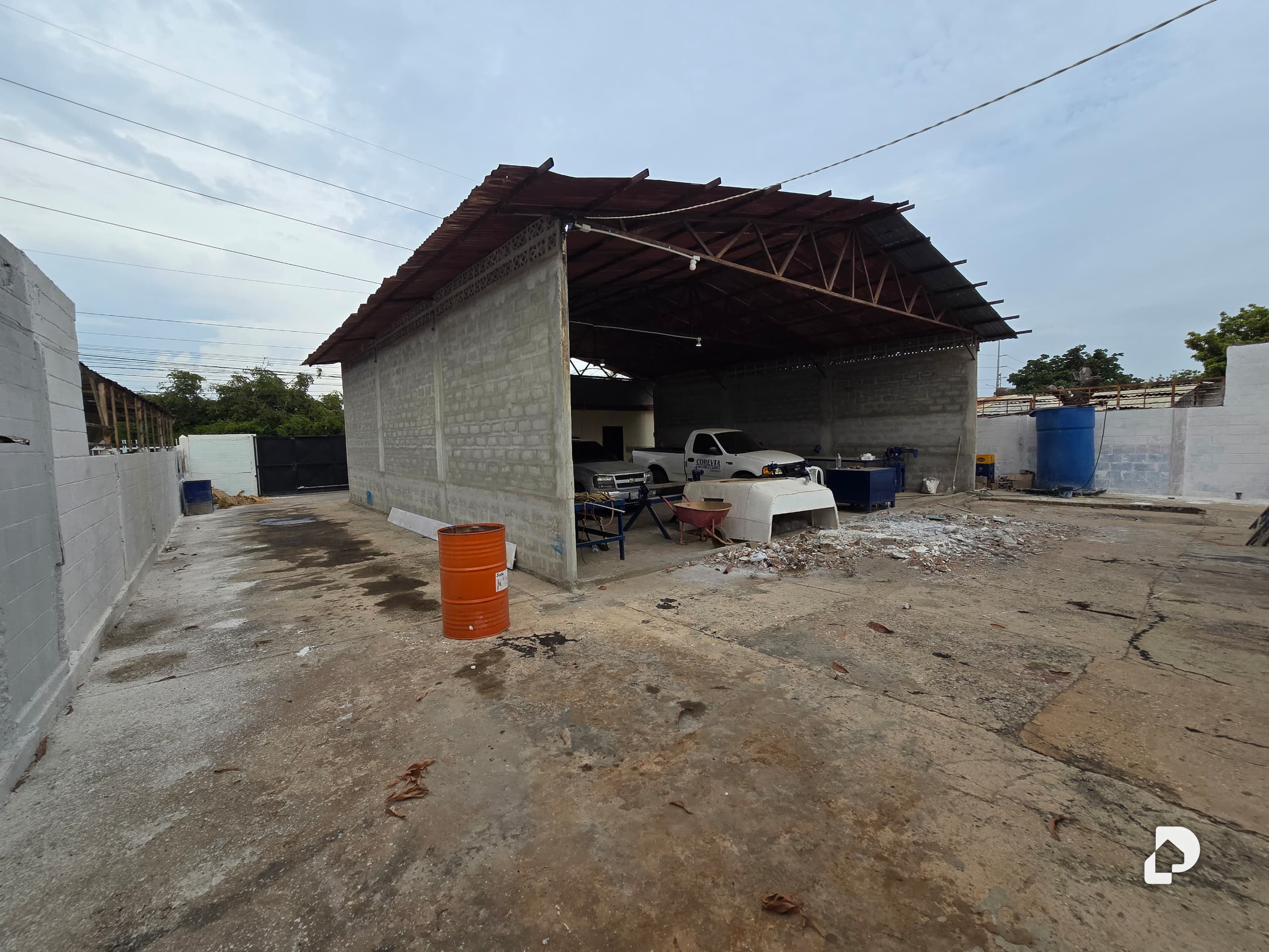 Warehouse in Brisas del Sur, Maracaibo – 2