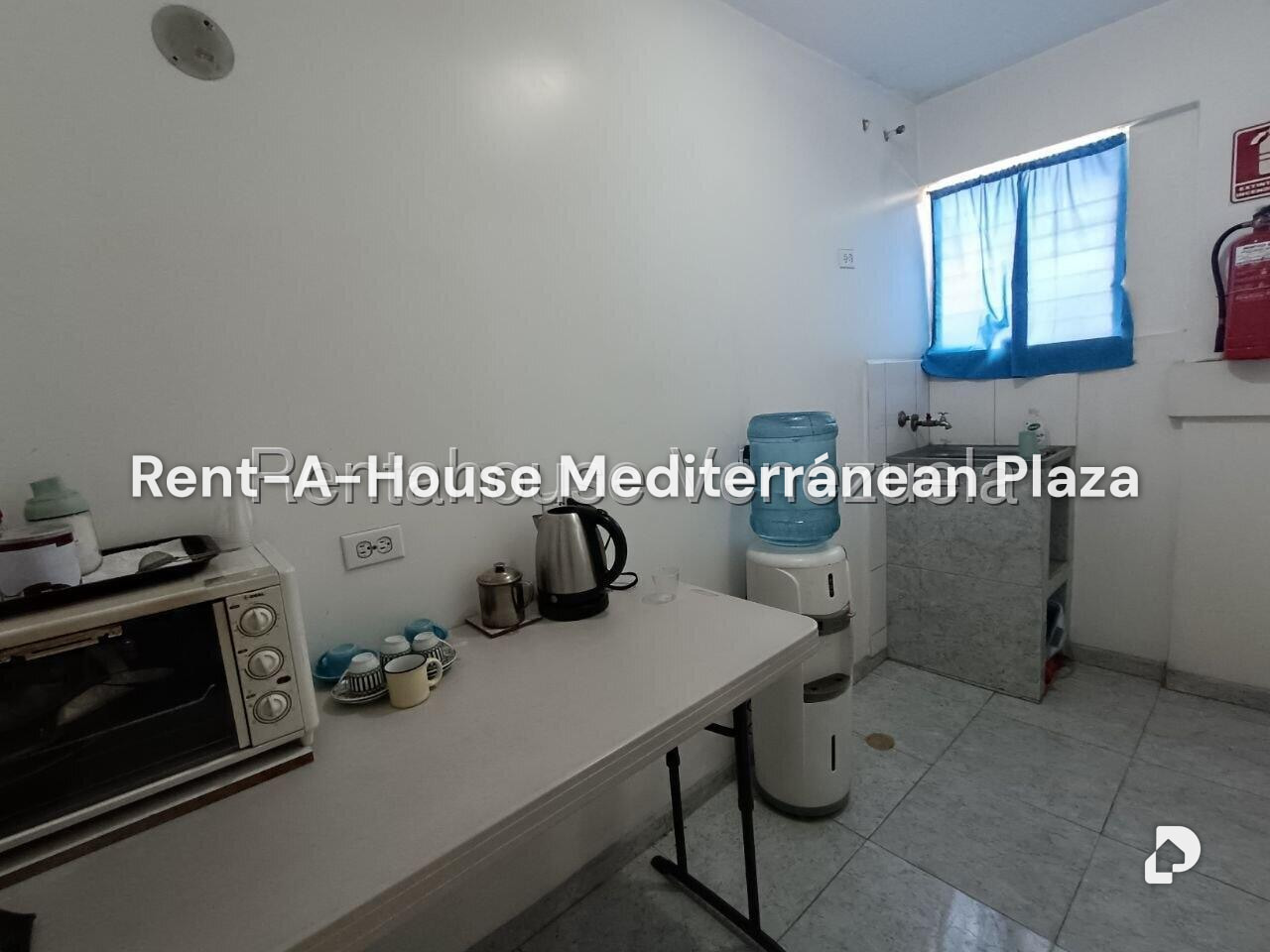 Local comercial en Avenida Bolivar Norte, Valencia – 12