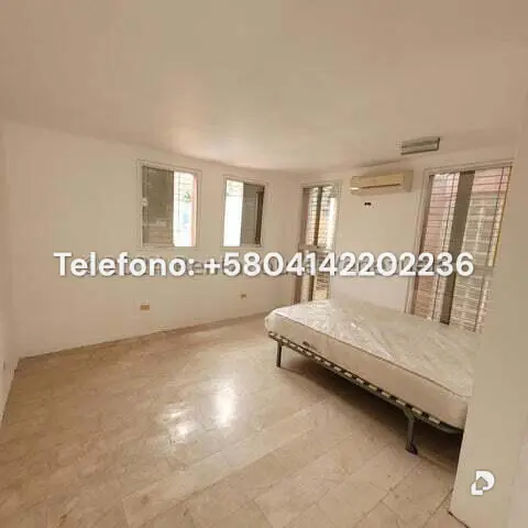 Casa en Cumbres de Curumo, Caracas – 26