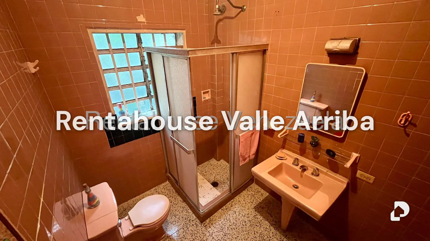 Casa en Alta Florida, Caracas – 25