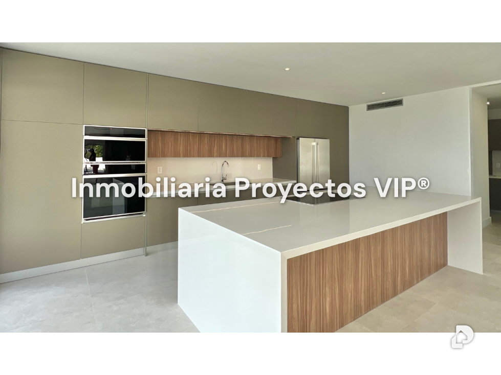 House in La Lagunita, Caracas – 4
