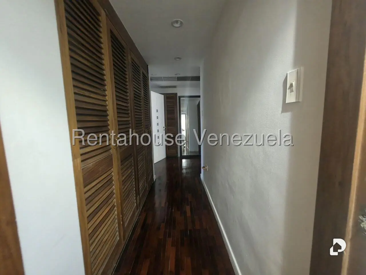 Apartamento en La Florida, Caracas – 10