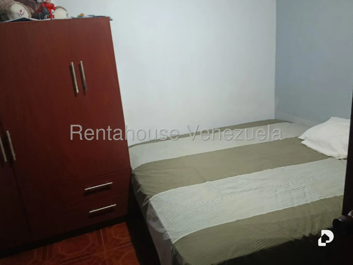Apartamento en Parroquia Santa Rosalía, Caracas – 11