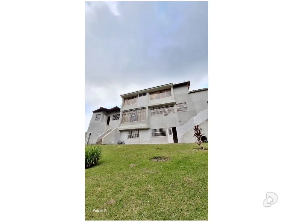 Casa en Parque El Retiro, Altos Mirandinos – 3