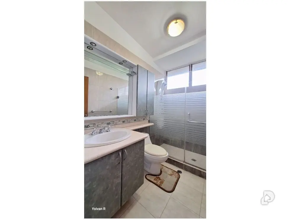 Casa en Parque El Retiro, Altos Mirandinos – 28