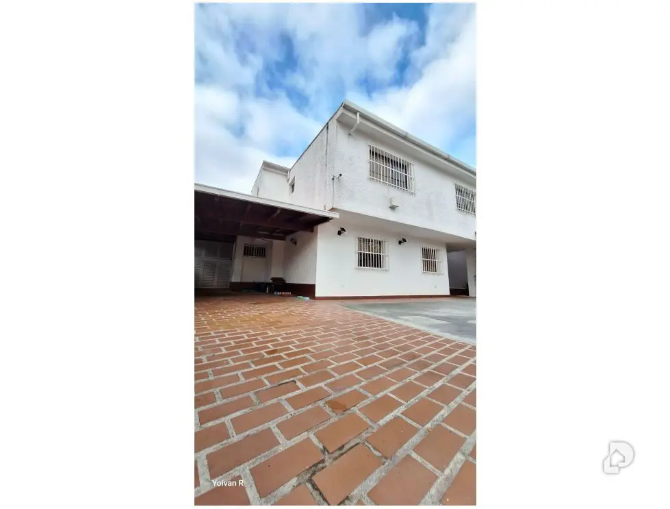 Casa en Parque El Retiro, Altos Mirandinos – 34