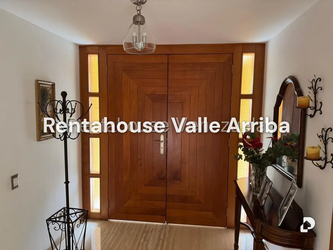 Casa en Alto Hatillo, Caracas – 12