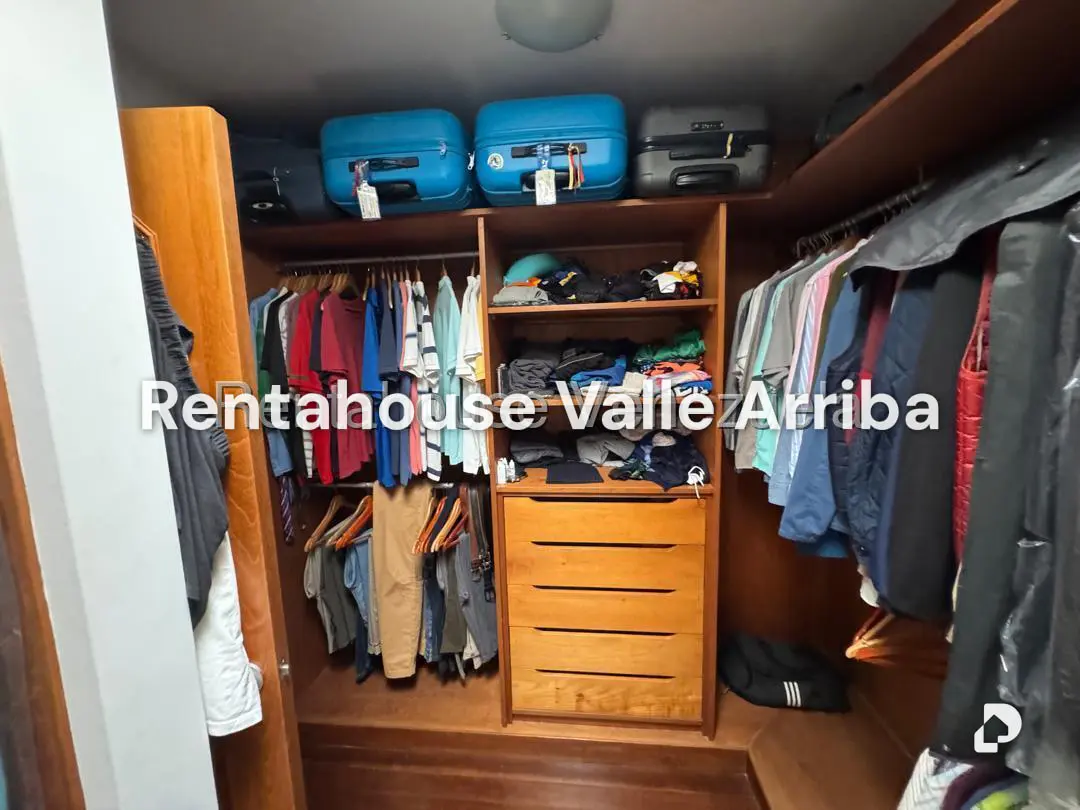 Casa en Alto Hatillo, Caracas – 28