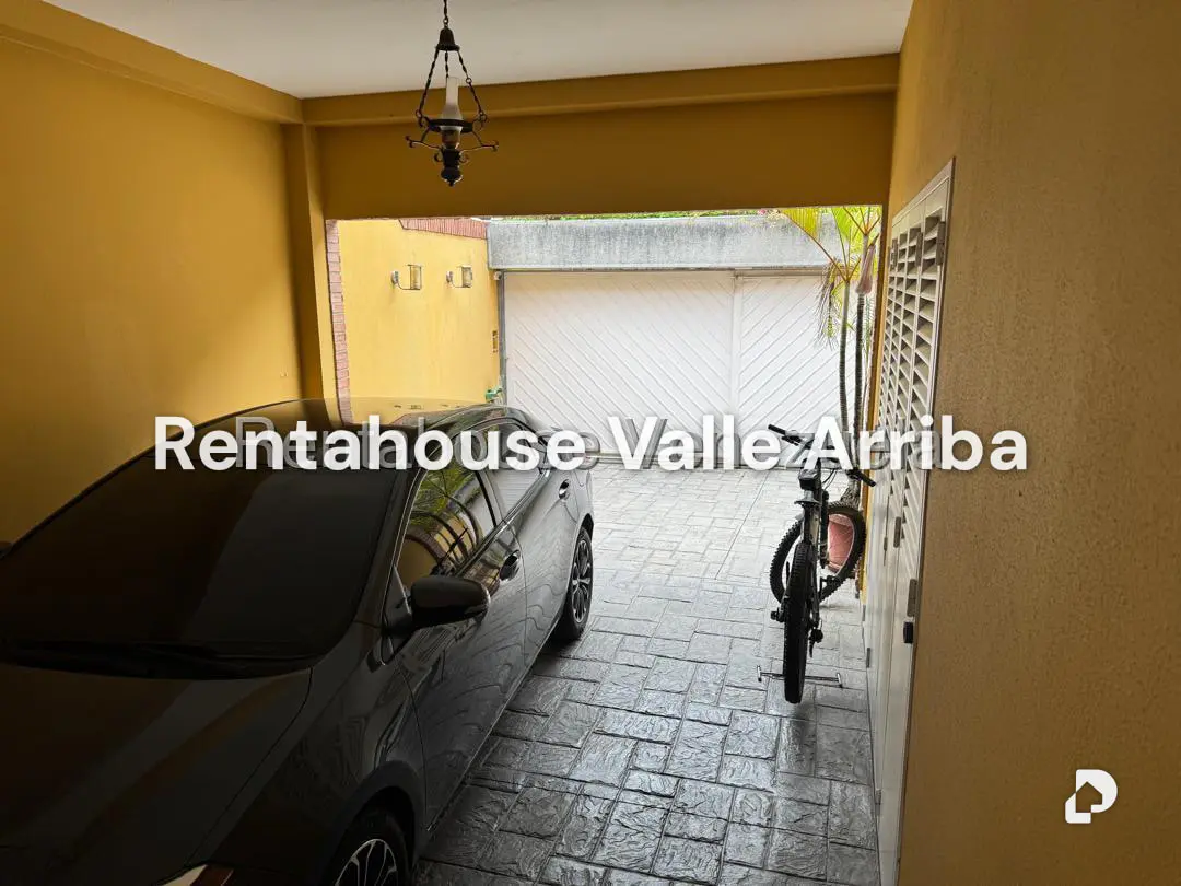 Casa en Alto Hatillo, Caracas – 8