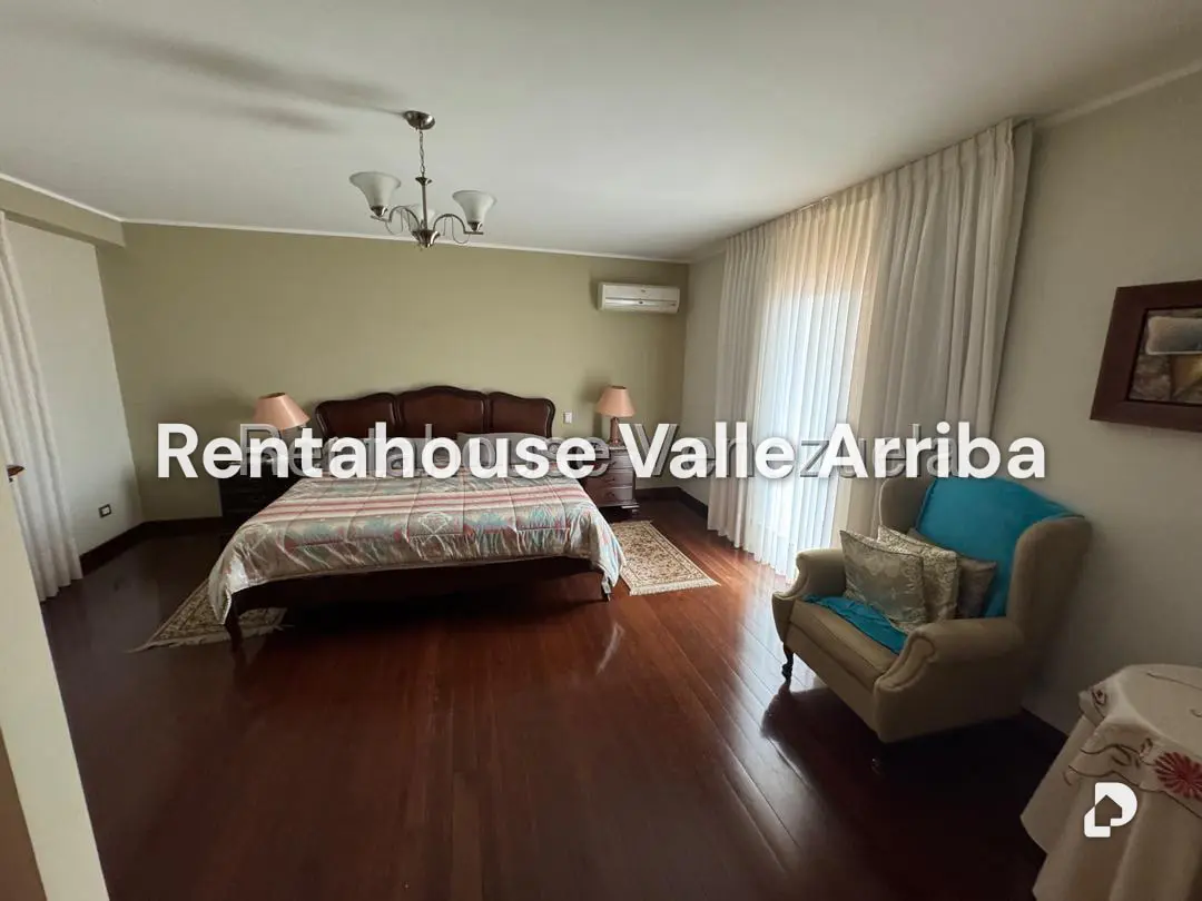 Casa en Alto Hatillo, Caracas – 21