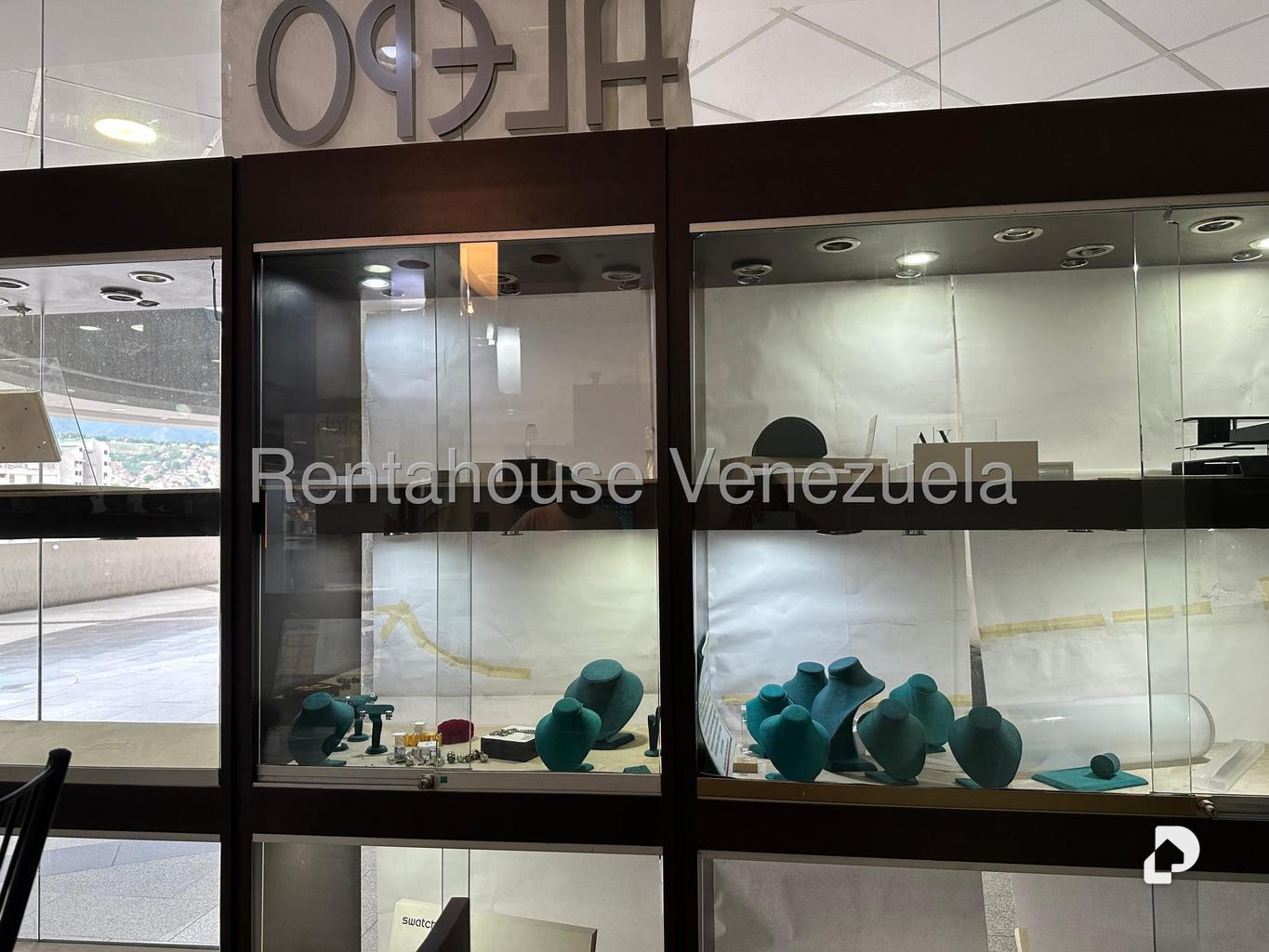 Local comercial en El Paraíso, Caracas – 18