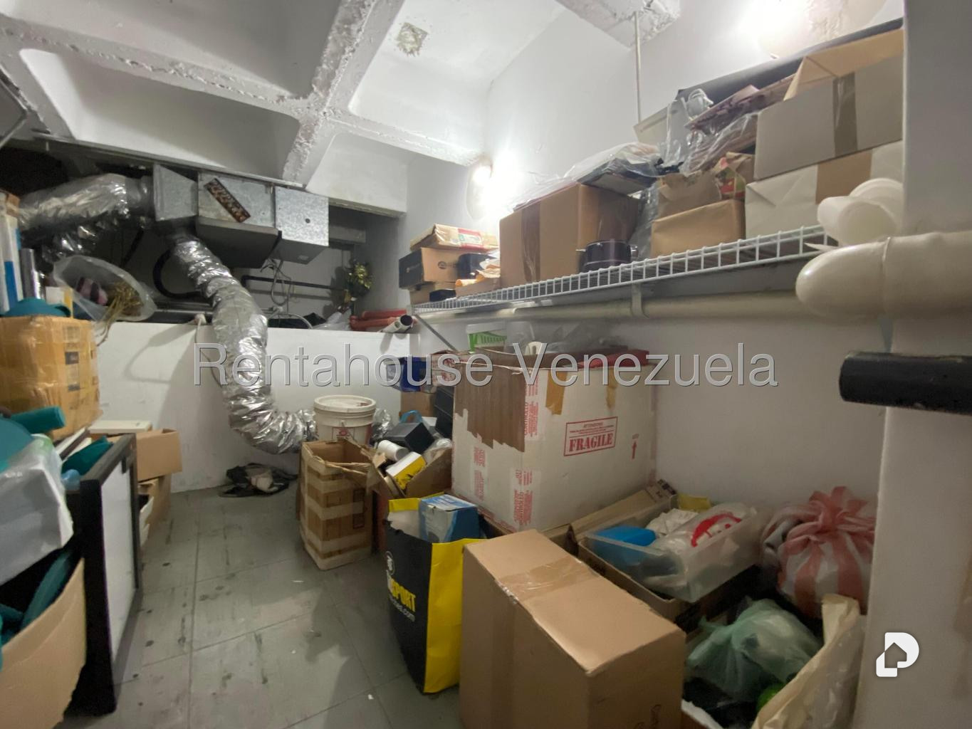 Local comercial en El Paraíso, Caracas – 20