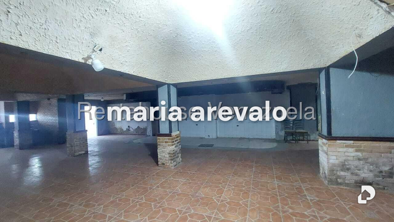 Commercial space in Catia, Caracas – 11