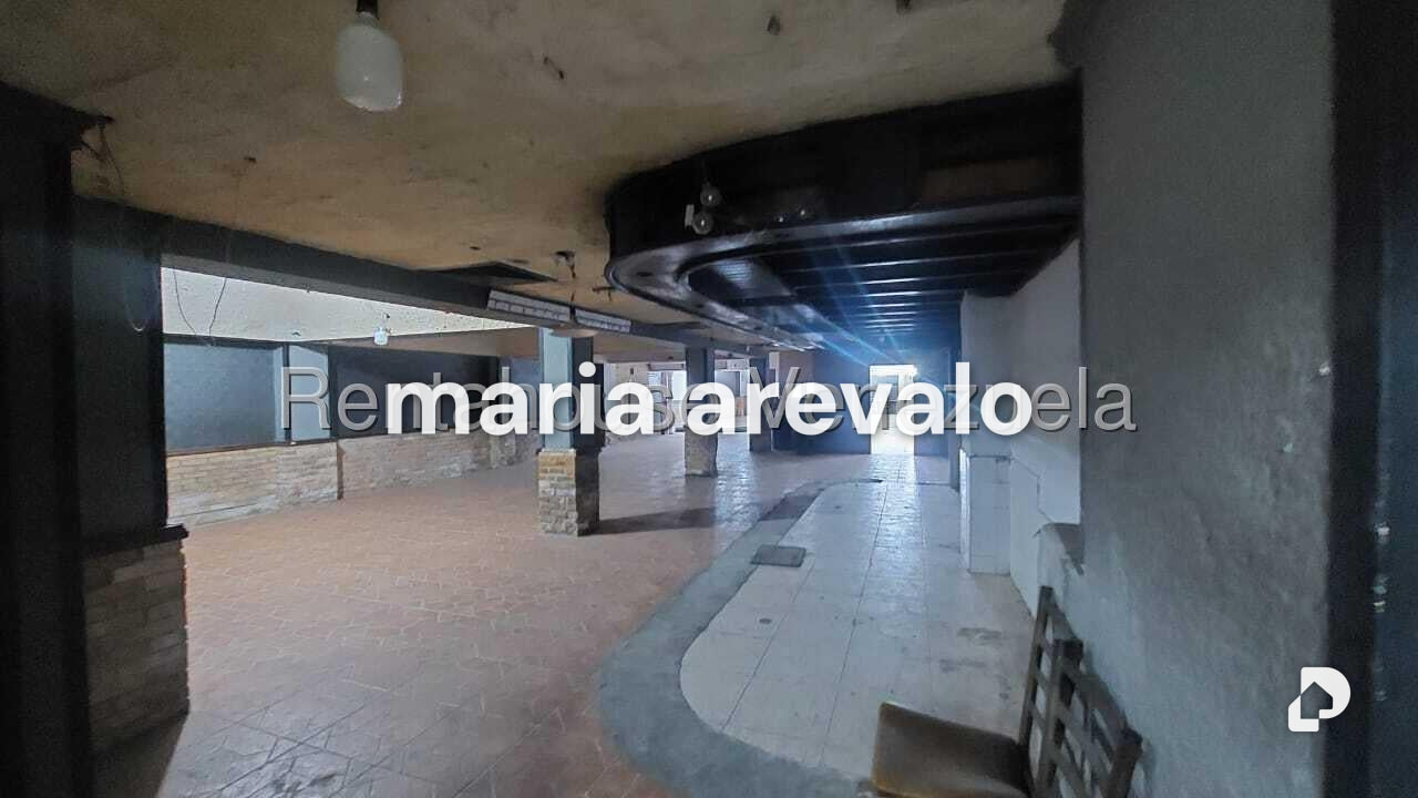 Commercial space in Catia, Caracas – 12