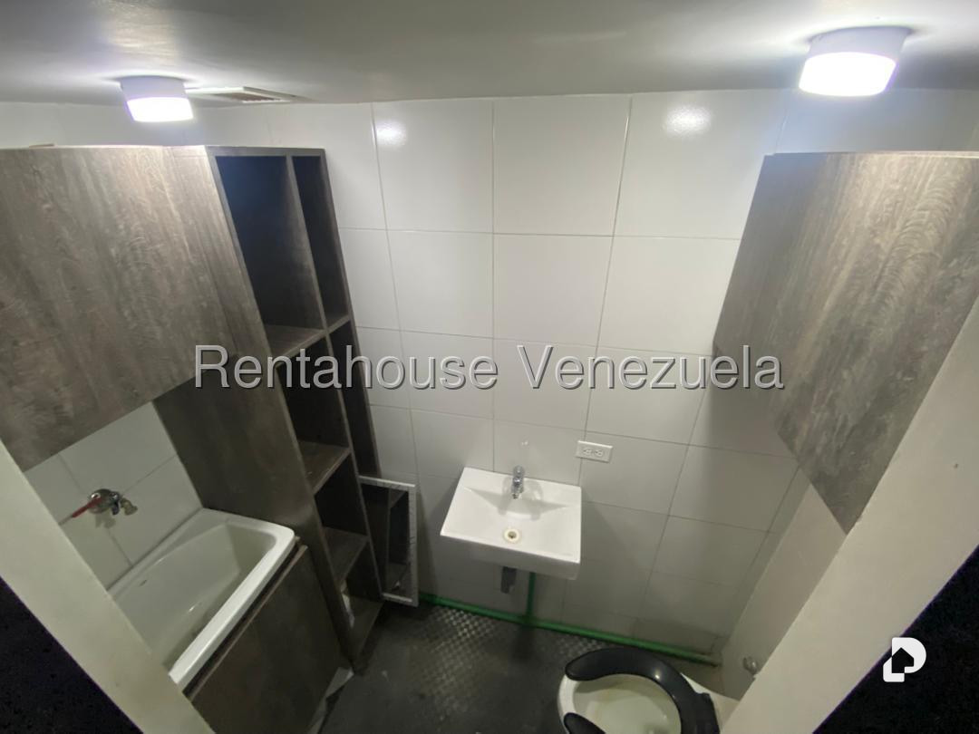Local comercial en La Castellana, Caracas – 11