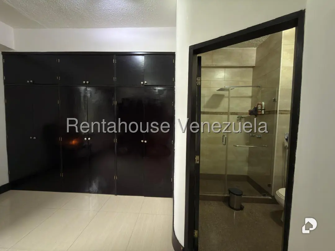 Apartamento en La Boyera, Caracas – 11