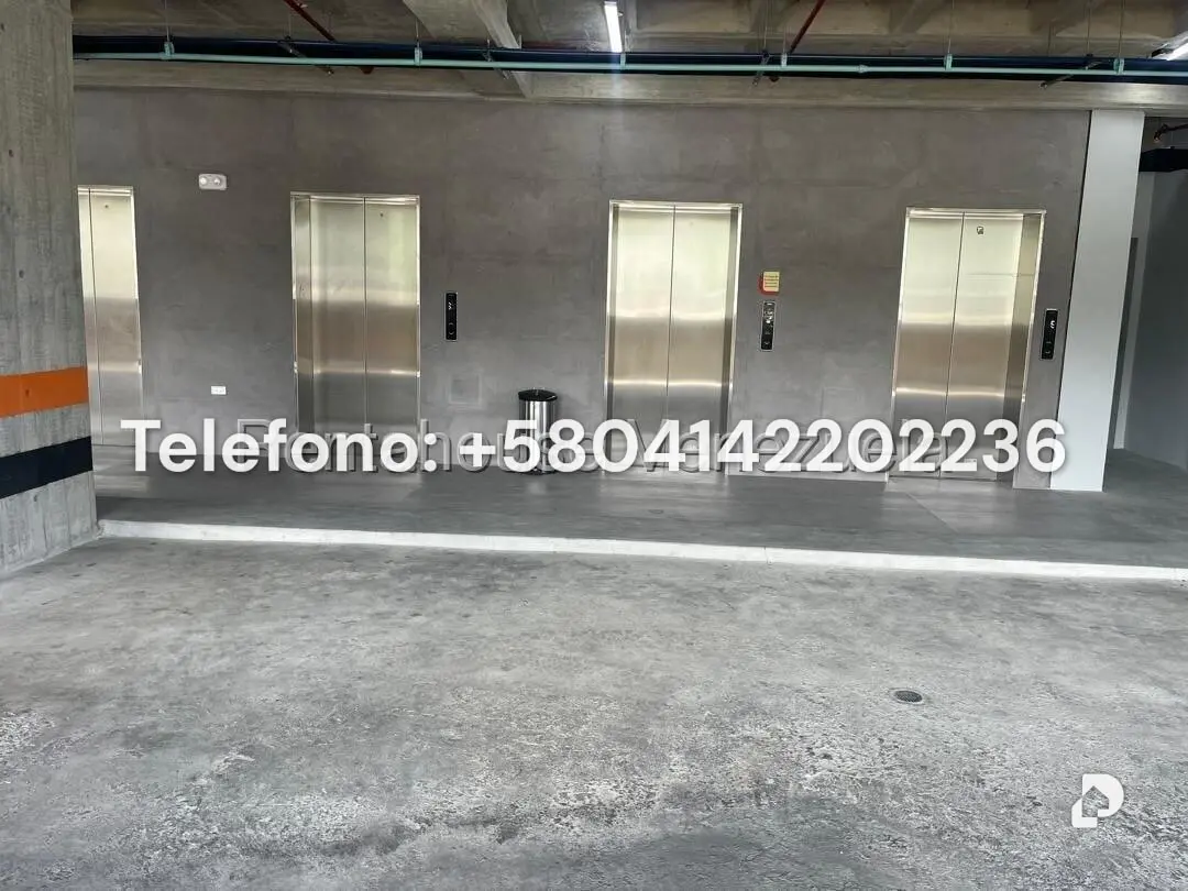 Oficina en Las Mercedes, Caracas – 9