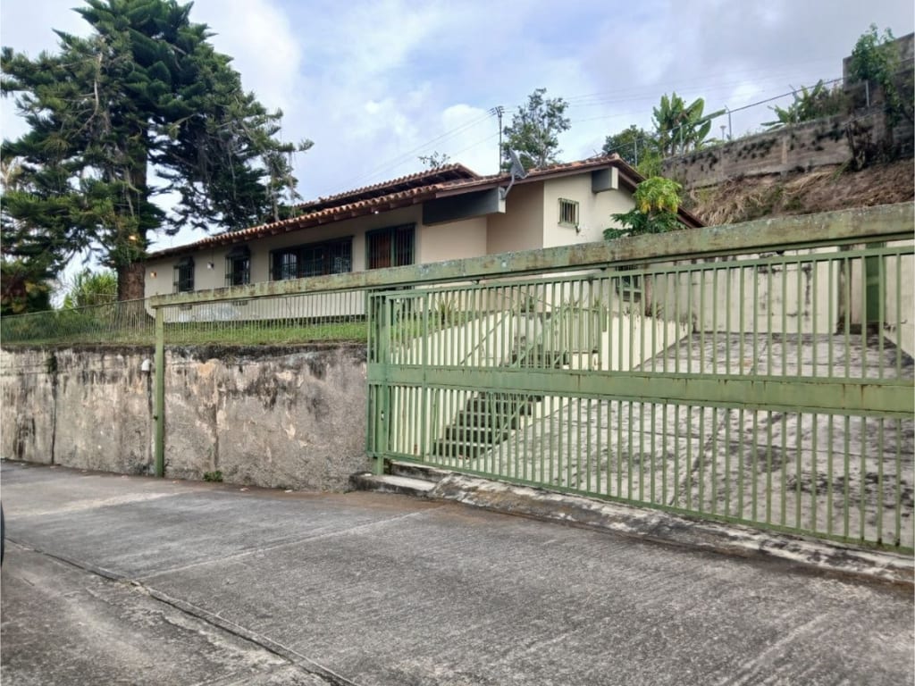 Casa en El Cuji, San Antonio de Los Altos - 1