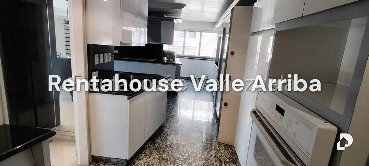 Apartamento en La Florida, Caracas – 22