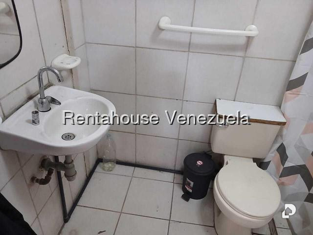 Local comercial en Parroquia La Candelaria, Caracas