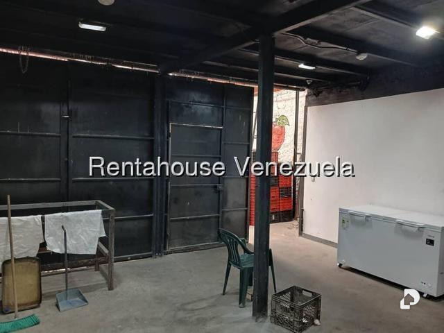 Local comercial en Parroquia La Candelaria, Caracas